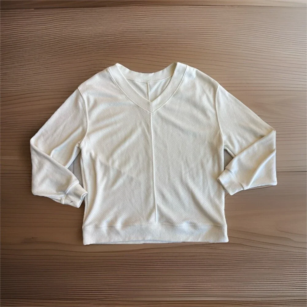 P.TULA Women's M Ribbed Knit V-Neck Pullover Sweater Ivory Long Sleeve
